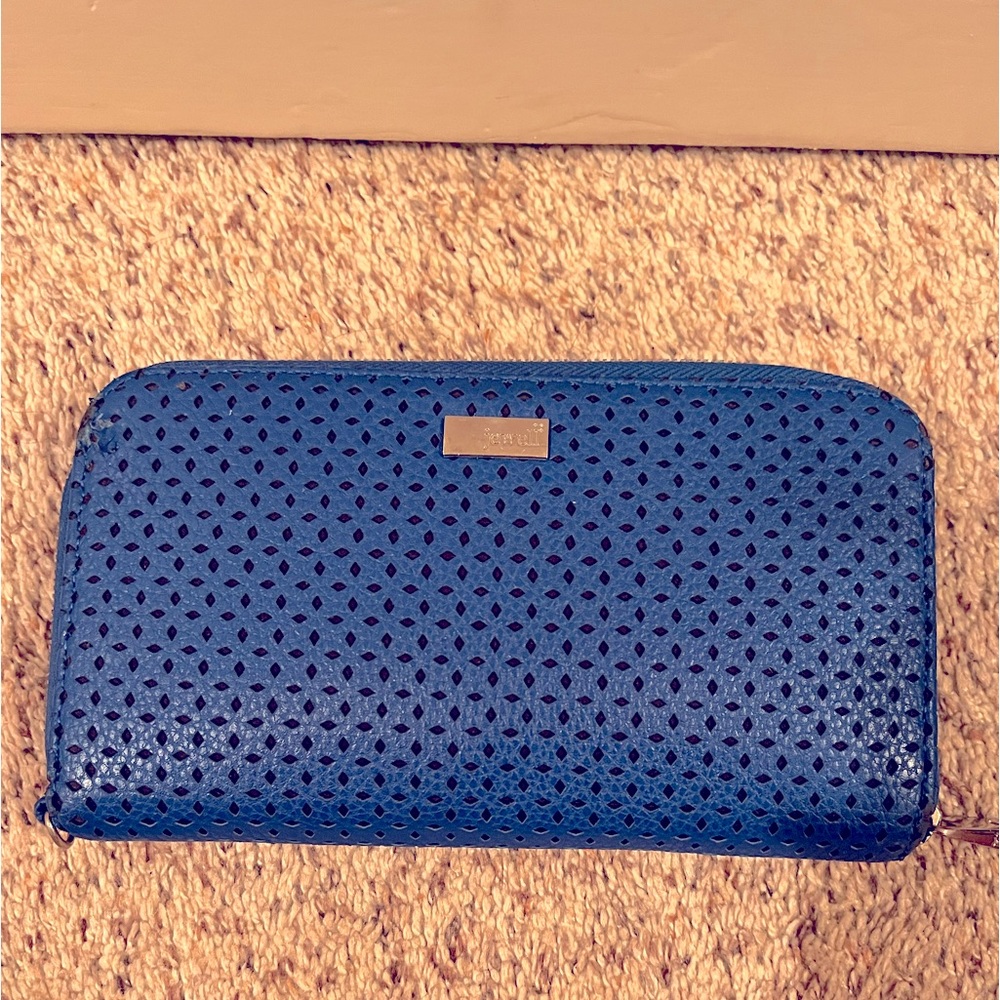 Wallet - Picture 1 of 3